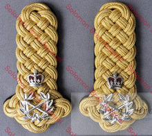 Load image into Gallery viewer, Field Marshal Plaited Shoulder Board Insignia
